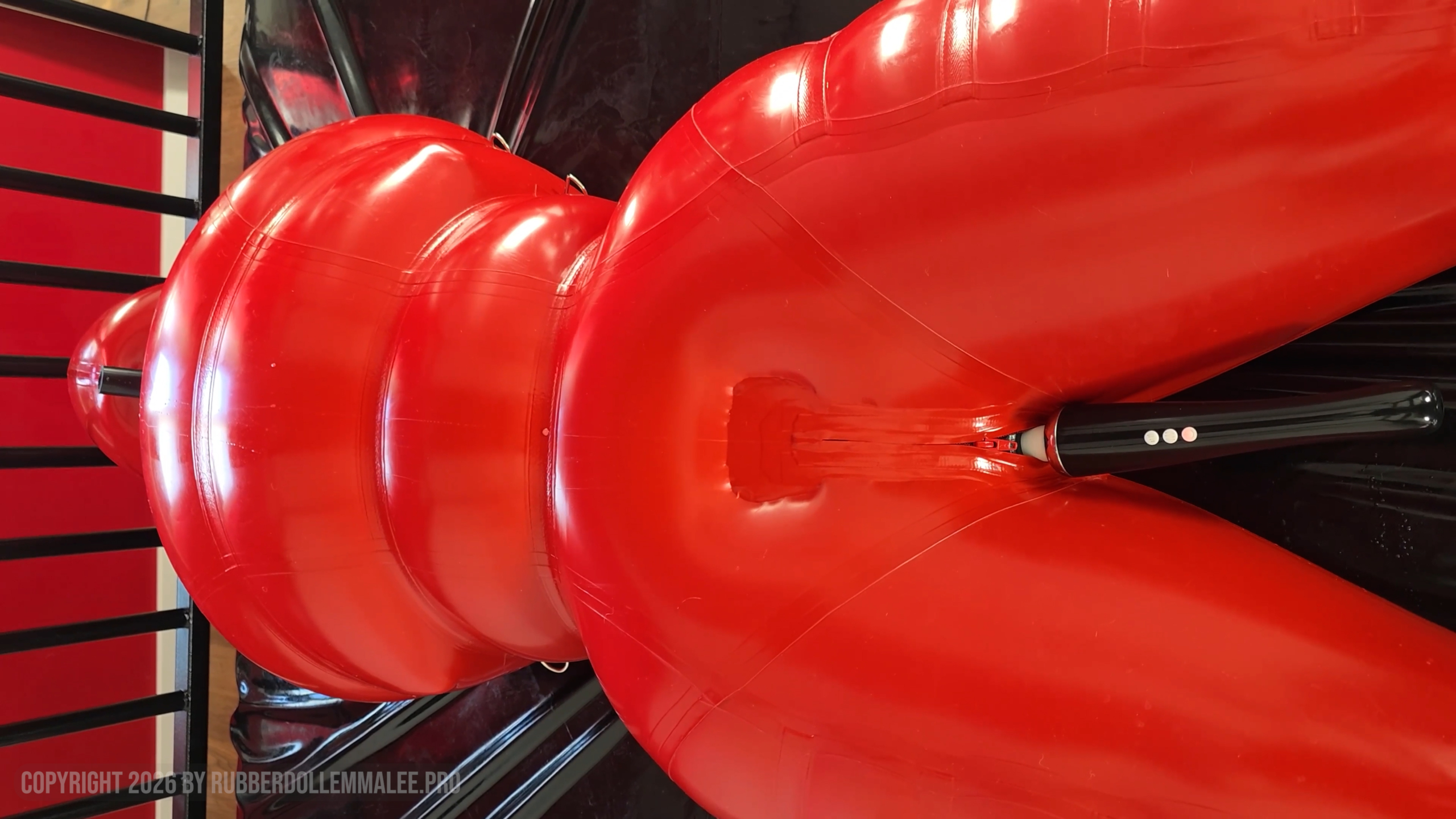 Inflatable Bondage Catsuit.00_11_37_04.Standbild002