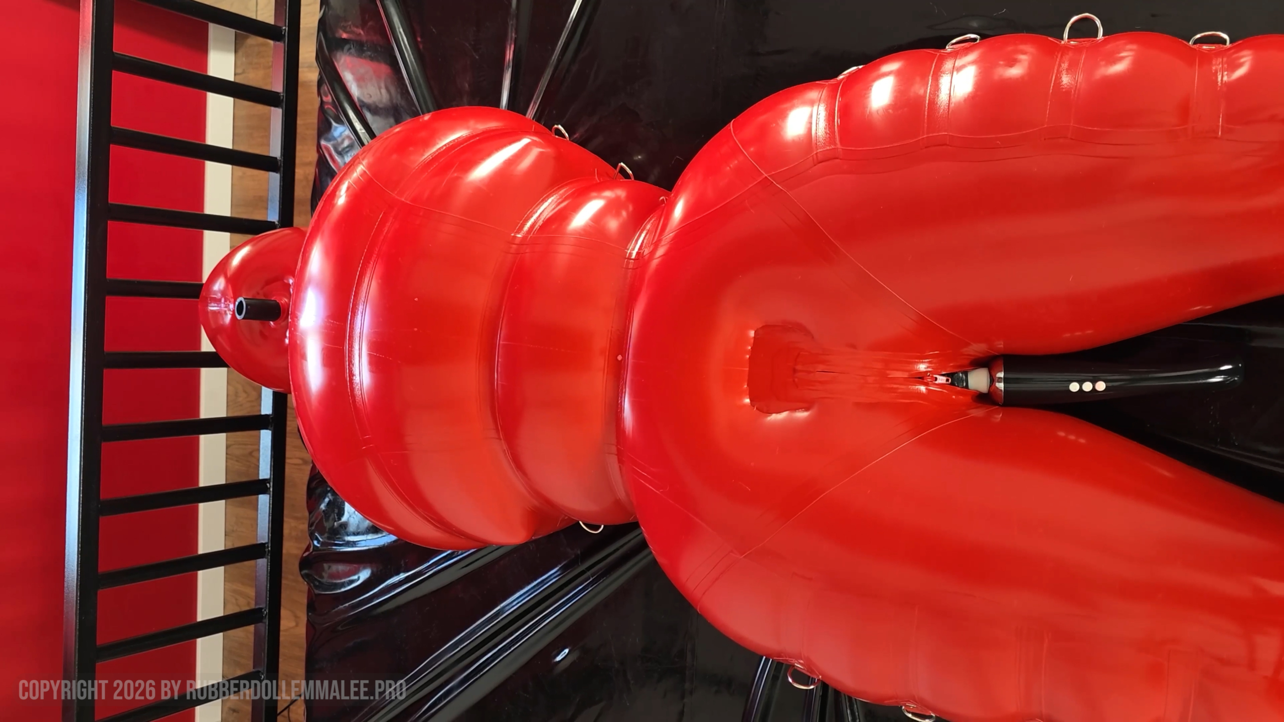 Inflatable Bondage Catsuit.00_15_59_11.Standbild001